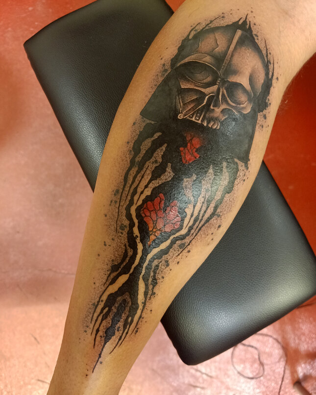 tatouage abstrait et Star Wars